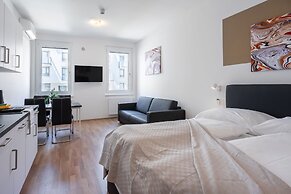 FeelGood Apartments LakeLiving