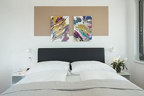 FeelGood Apartments LakeLiving