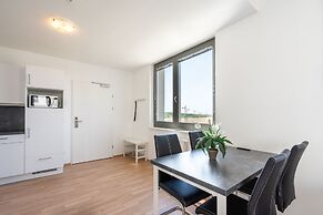 FeelGood Apartments LakeLiving