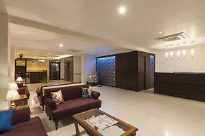 Krishna Inn - The Green Hotel