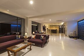 Krishna Inn - The Green Hotel