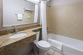 Days Inn By Wyndham Jackson Downtown