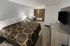 Super 8 By Wyndham Pigeon Forge Downtown