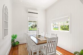 Family Home in Balmoral - Family Stays