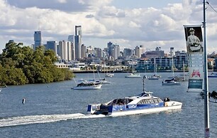 Family Home in Balmoral - Family Stays