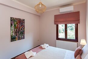 Sound Of The Mountain Chania