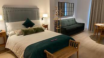 Apartamentos Turísticos La Plaza