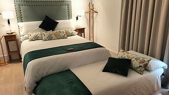 Apartamentos Turísticos La Plaza