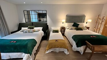 Apartamentos Turísticos La Plaza