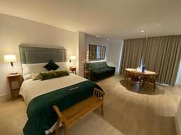 Apartamentos Turísticos La Plaza