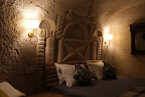 Pinhan Cave Suites