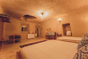 Pinhan Cave Suites