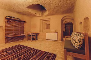 Pinhan Cave Suites