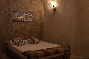 Pinhan Cave Suites