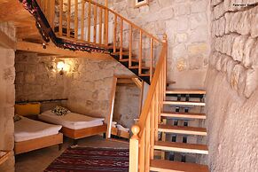 Pinhan Cave Suites