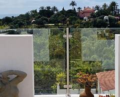Palm View Guesthouse-Adults only