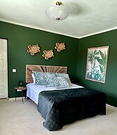 Palm View Guesthouse-Adults only