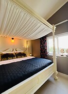 Palm View Guesthouse-Adults only