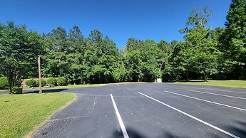 Stonewood Inn & Suites Carrollton - Smithfield