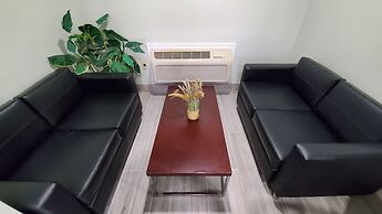 Stonewood Inn & Suites Carrollton - Smithfield