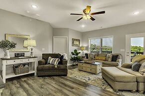 Sunset Bunker 3 Bedroom Condo by RedAwning