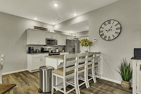 Sunset Bunker 3 Bedroom Condo by RedAwning