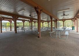 Sunset Bunker 3 Bedroom Condo by RedAwning