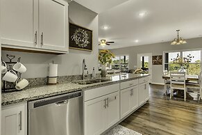 Sunset Bunker 3 Bedroom Condo by RedAwning