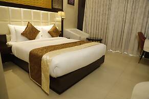 Udman By Ferns N Petals, Chattarpur