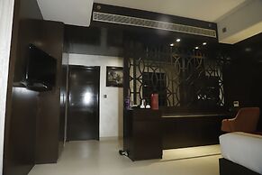 Udman By Ferns N Petals, Chattarpur