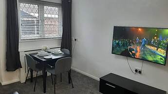 Beautiful 1-bed House by Manchester City Stadium