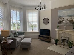 Charming 1-bed Apartment in Ventnor