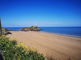 3-bed 5-6 Berth Modernised Bungalow!