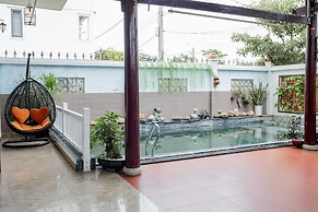Hoi An Family Room with Swimming Pool