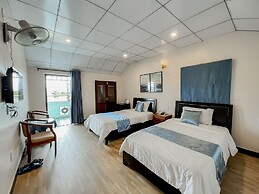 Hoi An Family Room with Swimming Pool