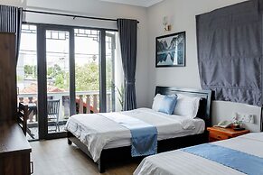 Hoi An Family Room with Swimming Pool