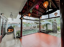 Hoi An Family Room with Swimming Pool