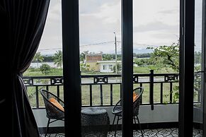 Hoi An Family Room with Swimming Pool