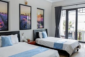 Hoi An Family Room with Swimming Pool