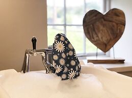 The Hive at Poppi Red