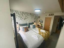 The Hive at Poppi Red