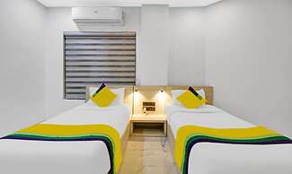 Itsy Hotels Transit Express