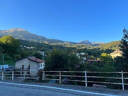 Cosy, pet Friendly Apartment in Netro, Piedmont