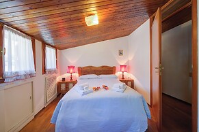 Il Rododendro  (City Center)