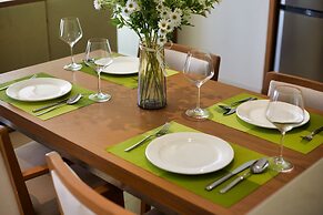 The Chic Apartment For Family