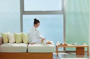 The Chic Apartment For Family