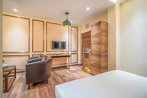 Hotel Varun
