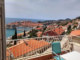 Breathtaking View - Attic Apartment