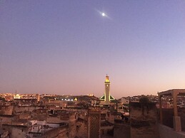 Family Room for 18 Peoples Sunny Riad Inside Medina Fes El Bali