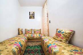 Family Room for 18 Peoples Sunny Riad Inside Medina Fes El Bali
